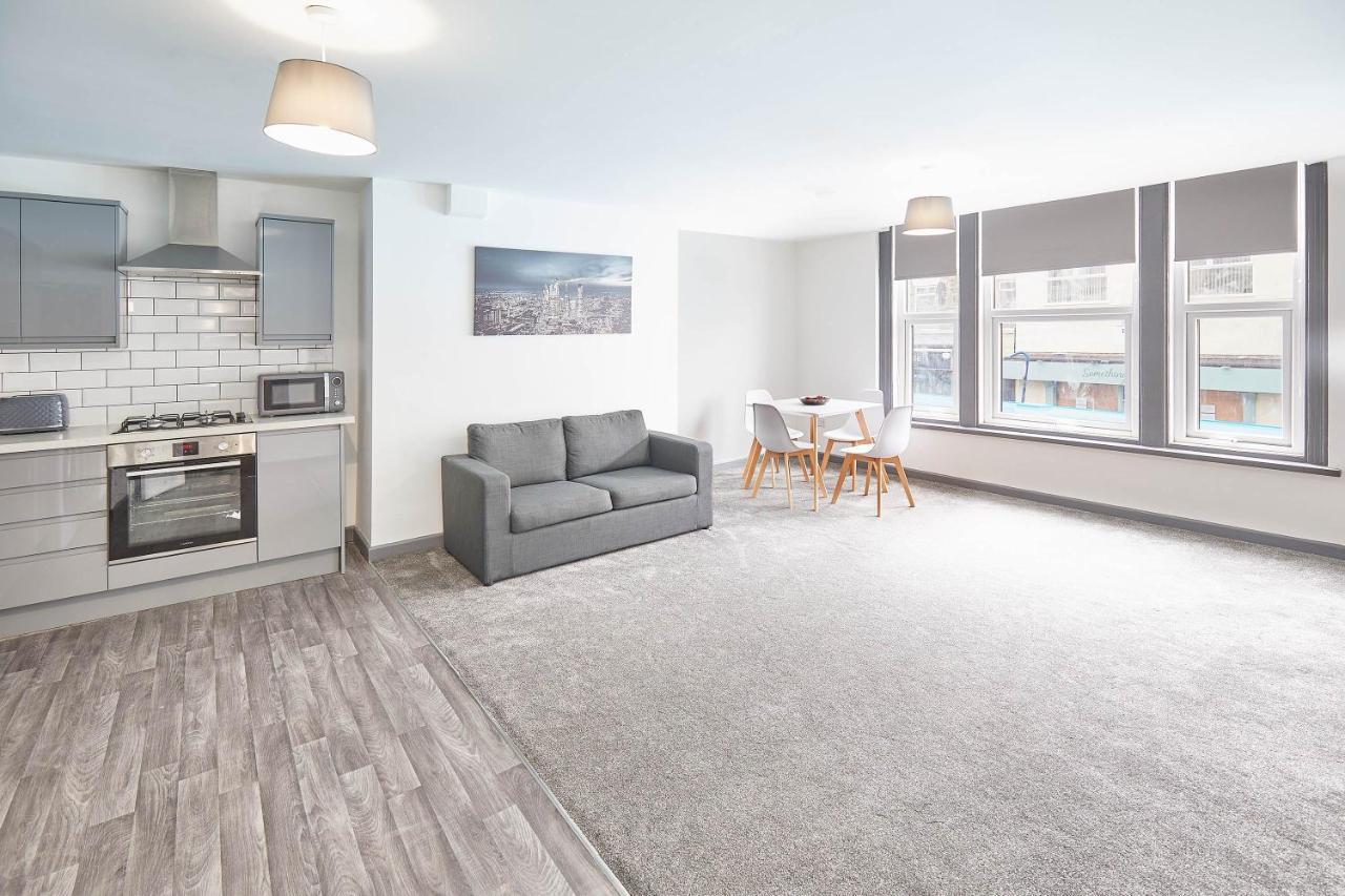 Host & - Clarendon * Redcar