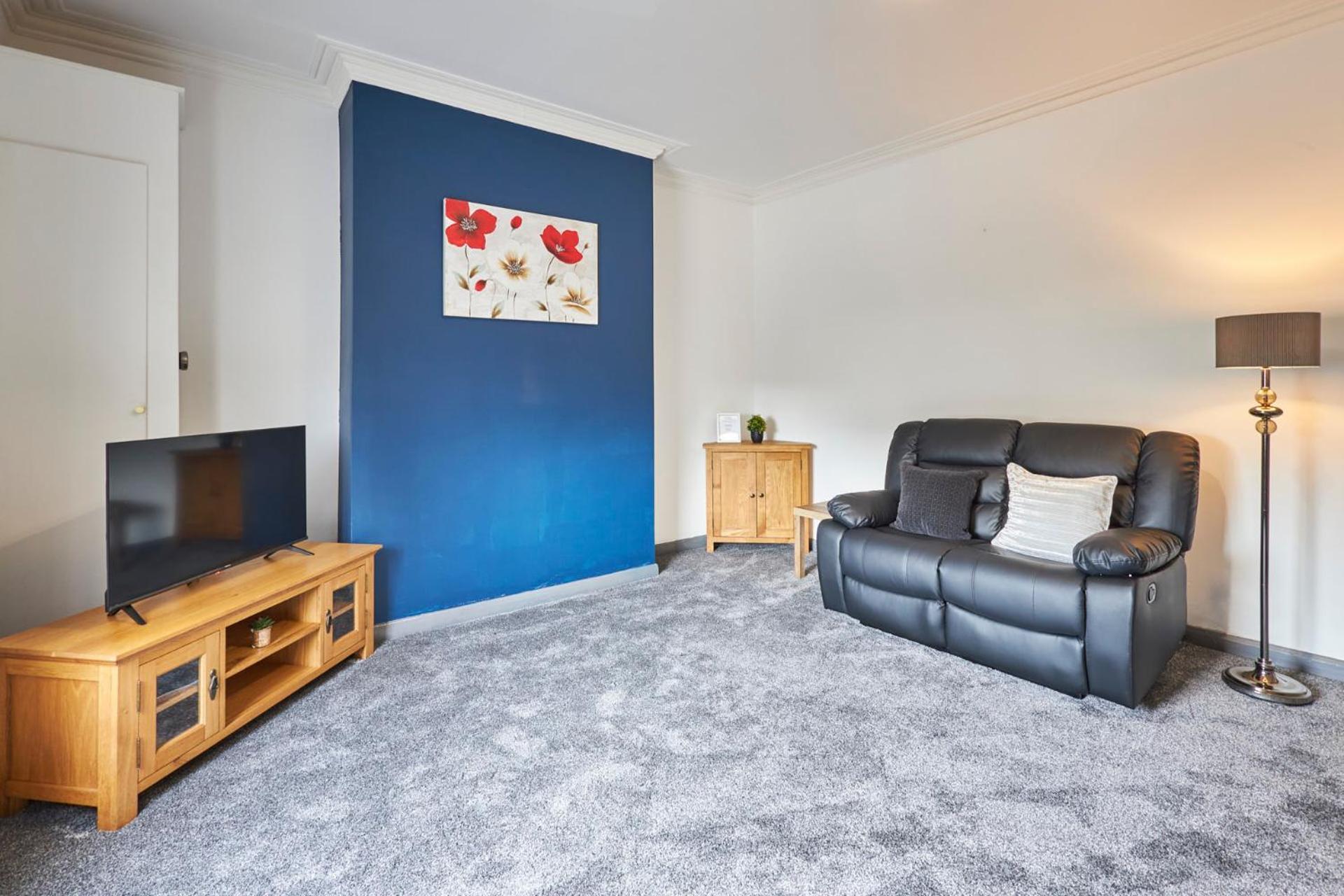 Host & - Clarendon * Redcar