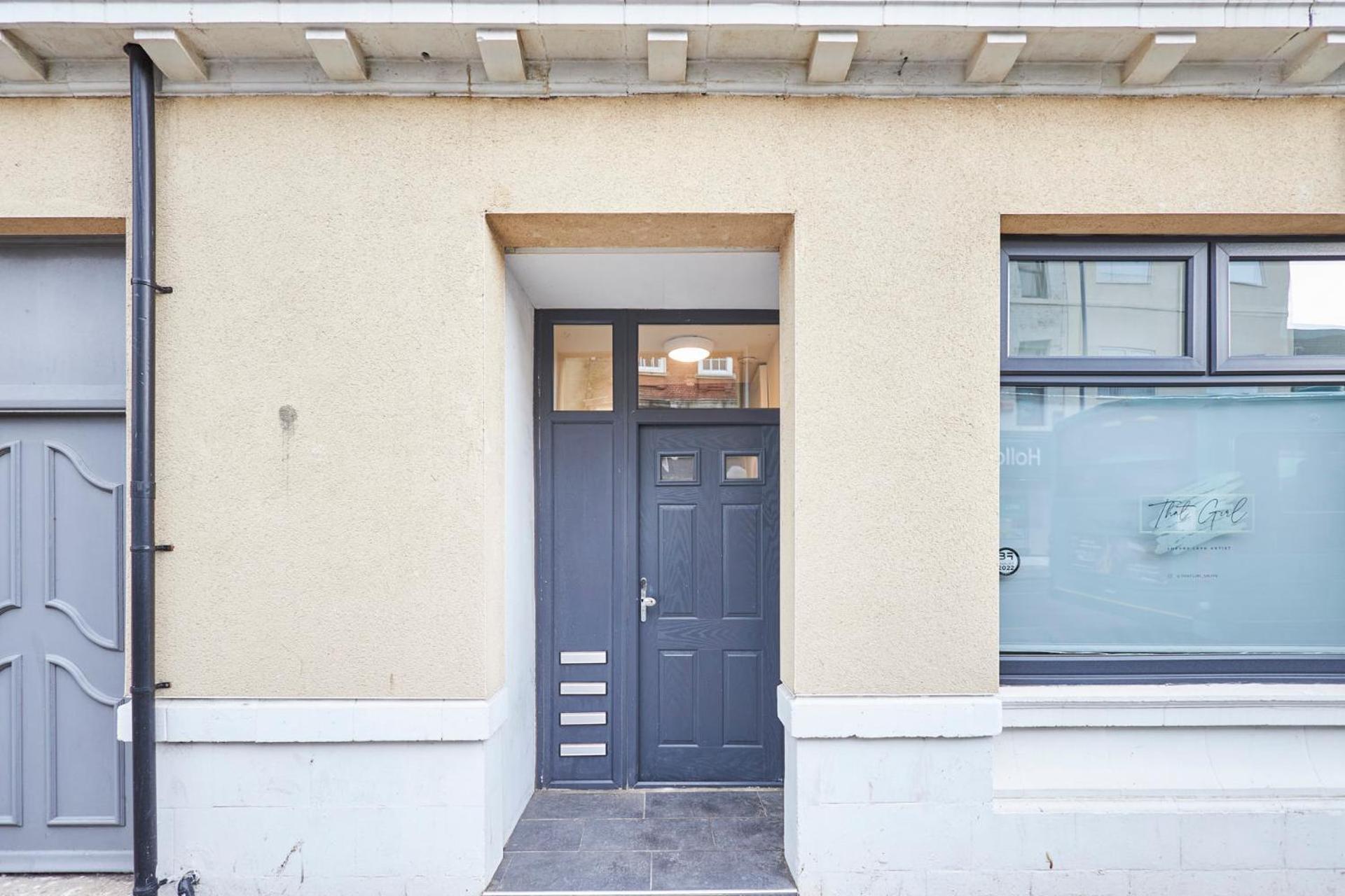 Apartment Host & - Clarendon *